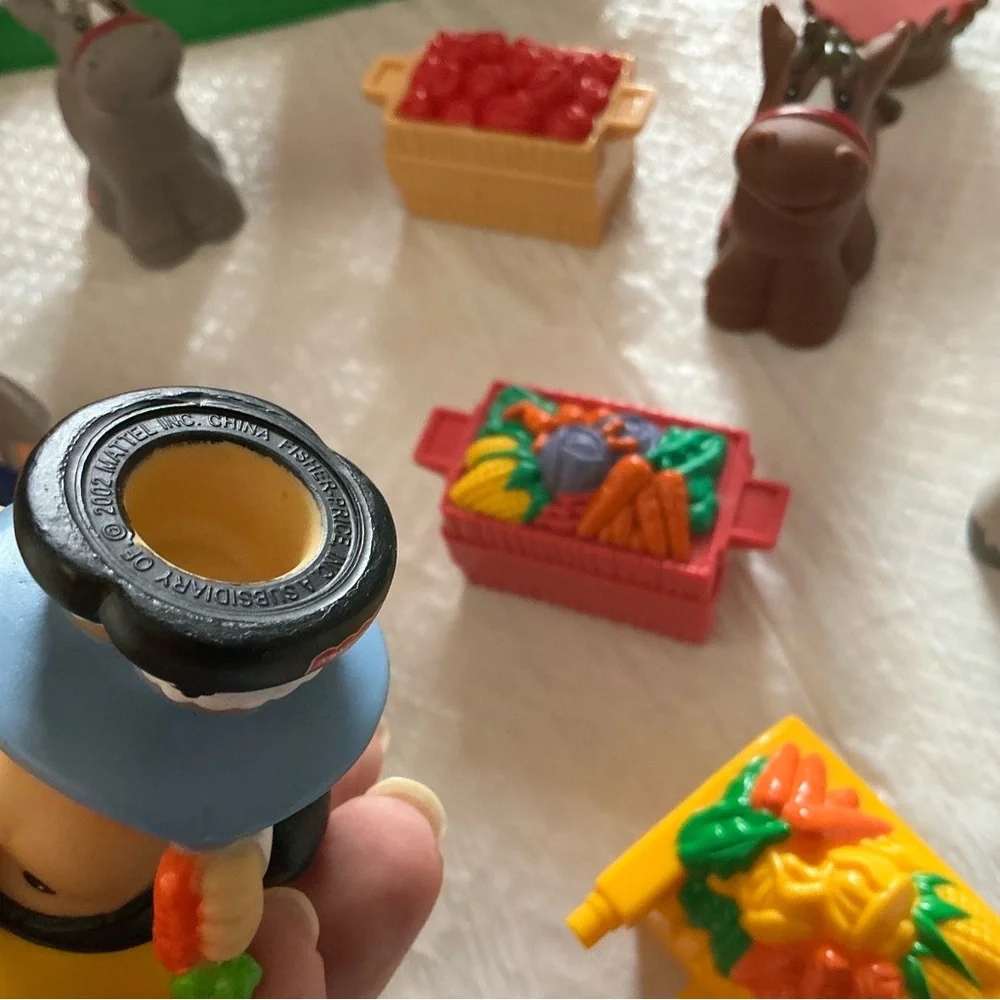 Vintage Fisher-Price Little People Farm Playset barn animals lot 15